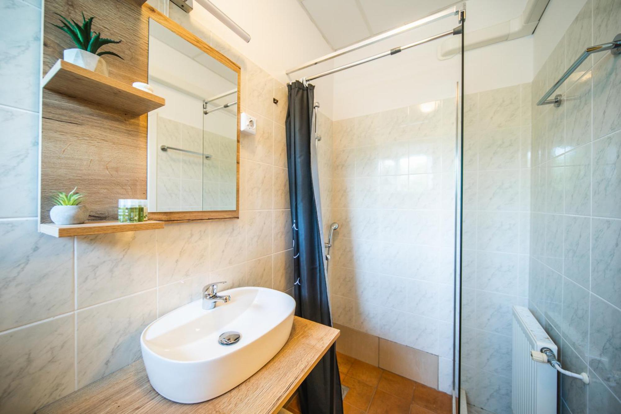 Orgula Hotel Lumbarda Bagian luar foto
