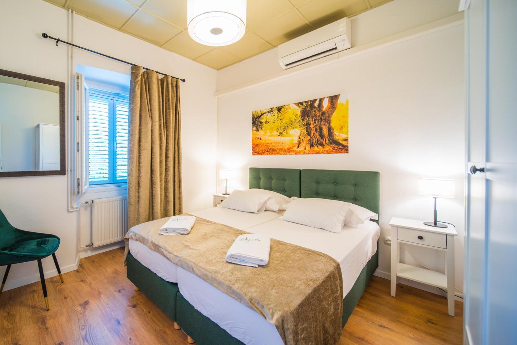 Orgula Hotel Lumbarda Bagian luar foto