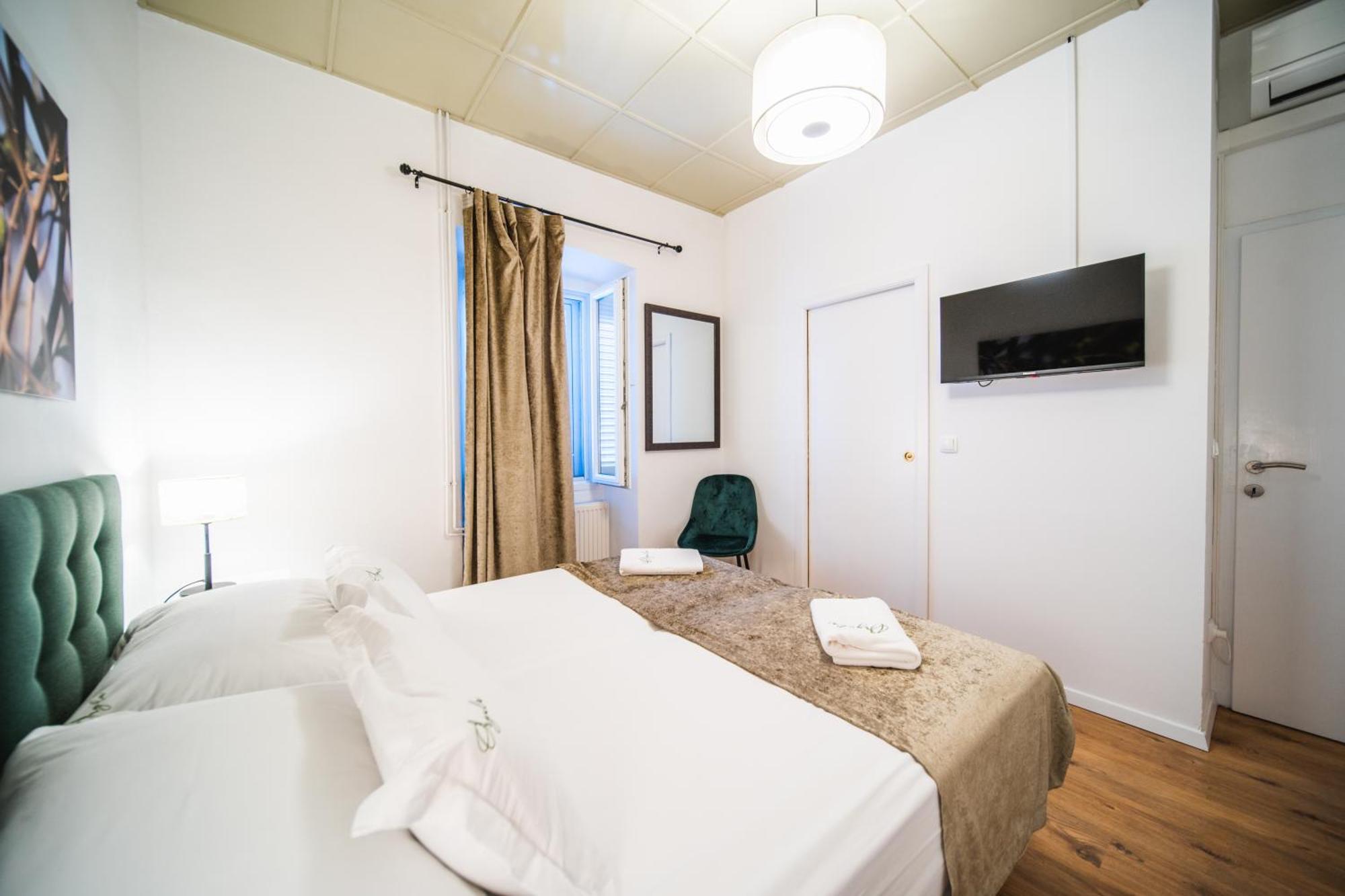 Orgula Hotel Lumbarda Bagian luar foto